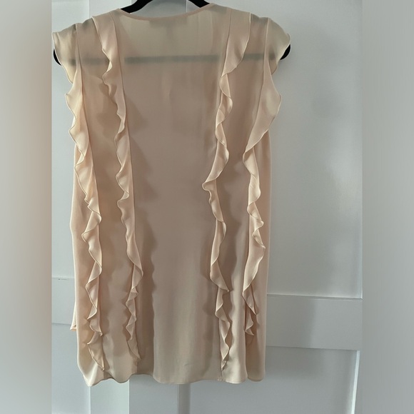 BCBG ruffle sleeveless blouse - Picture 4 of 4